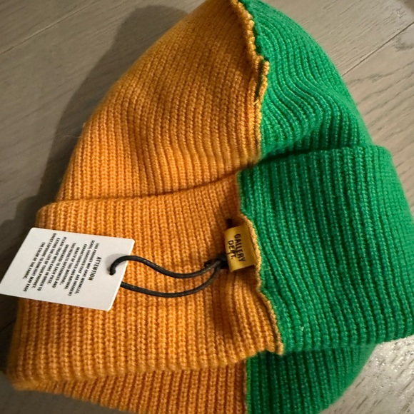Gallery Dept Beanie - Picture 2 of 2